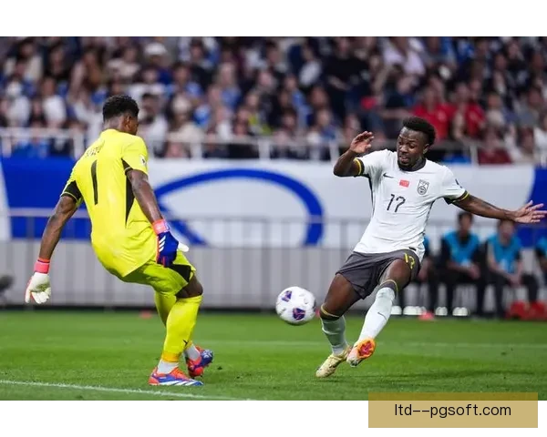 费南多国足首秀力压新加坡展现出色表现引发广泛关注